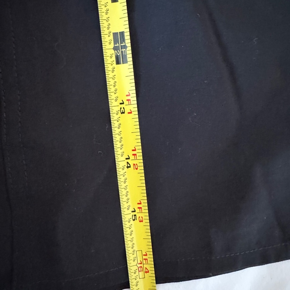 Madewell Black Shorts Women’s Large NWT Front Pocket Casual - Picture 4 of 4